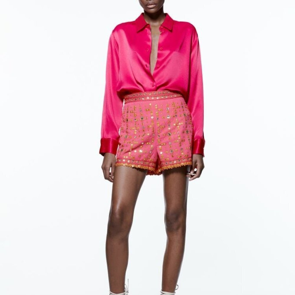 ZARA SHORTS WITH EMBROIDERY FUCHIA COLOR | 7521/254/630 Xs - Picture 3 of 14